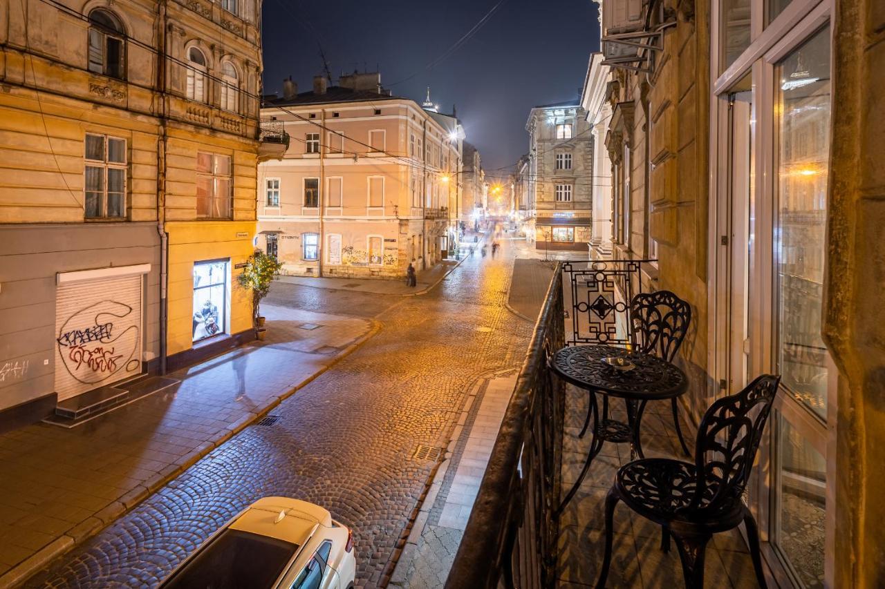 Classic Royal Central Apartment. Balcony And A/C Lviv Exterior foto